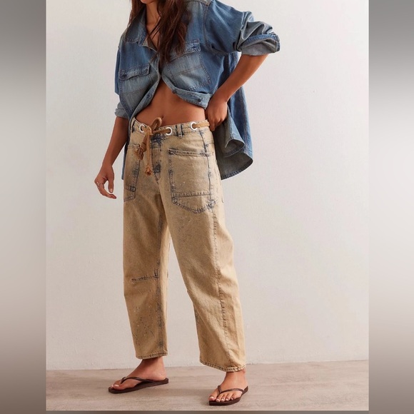 Free People Denim - Free People / We The Free Moxie Low Slung Pull On Barrel Denim / Boho Jeans